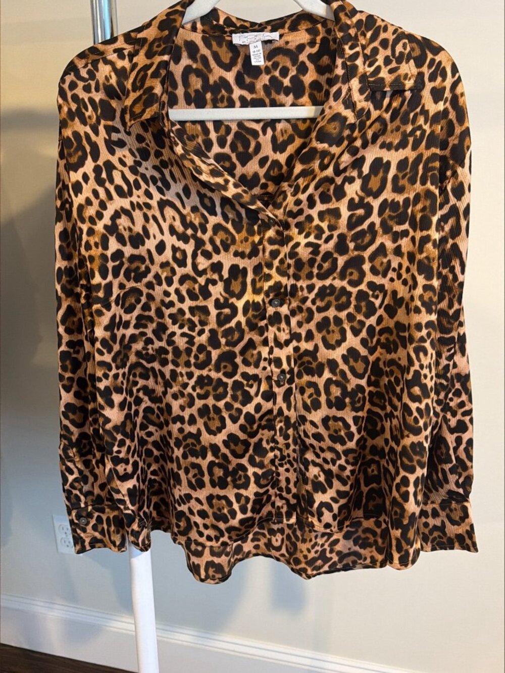 Sofia by Sofia Vergara Leopard Print Button-Up Blouse | Size M | Long Sleeve